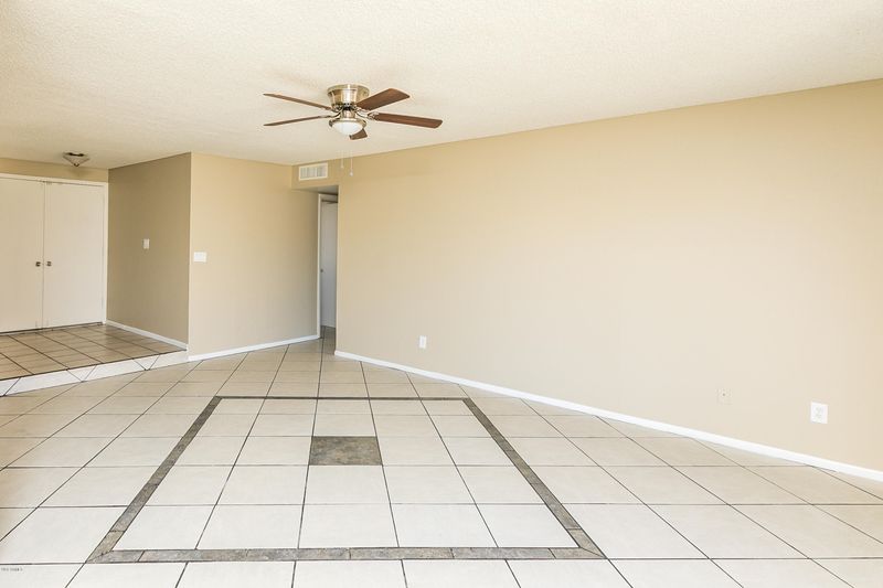 4808 N 77th Dr, Phoenix, AZ 85033