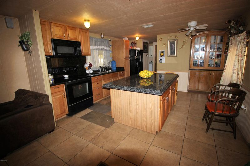 481 S Smythe Dr, Apache Junction, AZ 85120