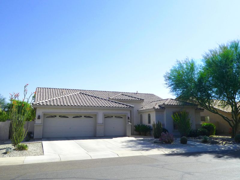 481 W Roadrunner Dr, Chandler, AZ 85286