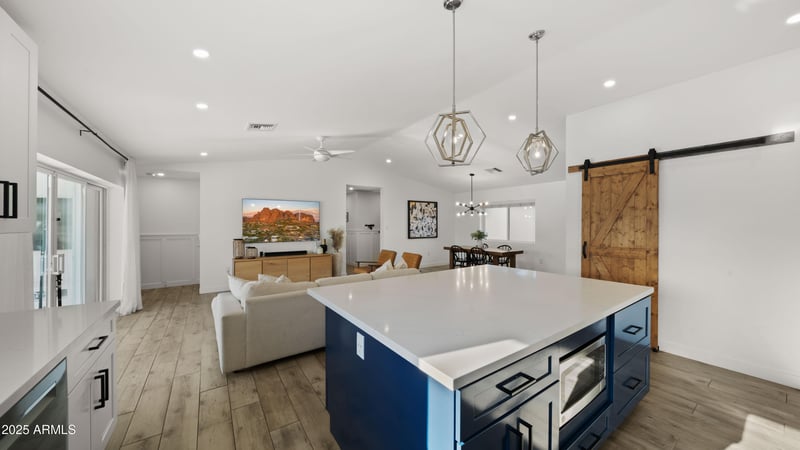4810 31st Pl, Phoenix, AZ 85016