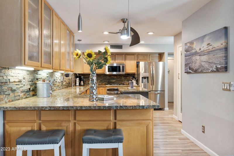 4811 E Melinda Ln, Phoenix, AZ 85054
