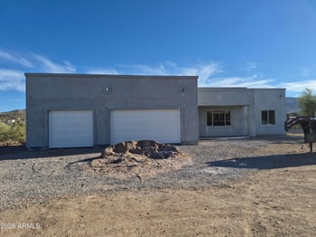 48111 7th Ave, New River, AZ 85087