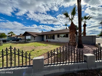 4813 Hayward Ave, Glendale, AZ 85301