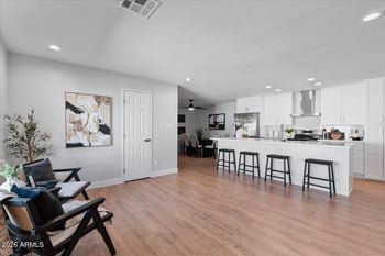 4813 Koso Ct, Phoenix, AZ 85044