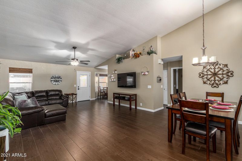 4814 E Glencove Cir, Mesa, AZ 85205