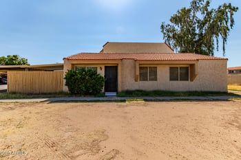 4814 Rose Ln, Glendale, AZ 85301