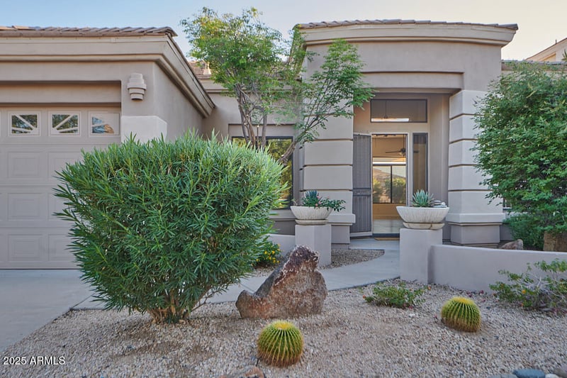 4815 Daley Ln, Phoenix, AZ 85054