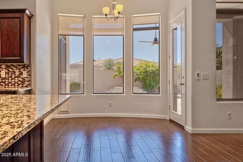 4815 Daley Ln, Phoenix, AZ 85054