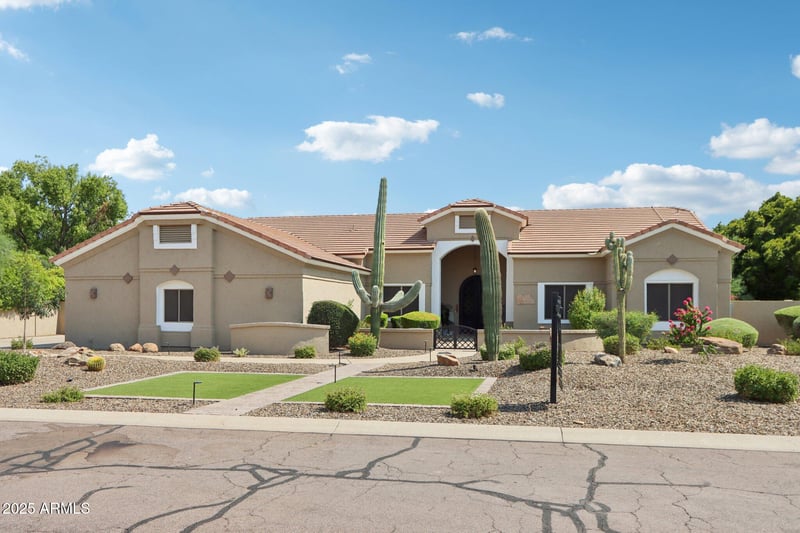4815 Saddlehorn Rd, Phoenix, AZ 85083