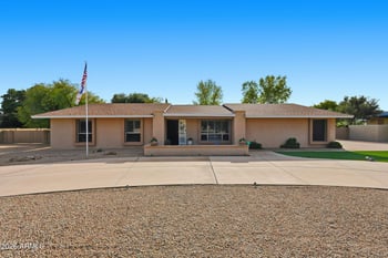4815 Soft Wind Dr, Glendale, AZ 85310