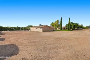 4815 W Soft Wind Dr, Glendale, AZ 85310