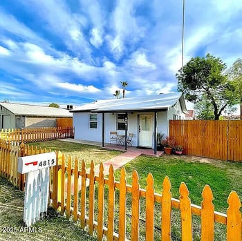 4815 Windsor Ave, Phoenix, AZ 85008