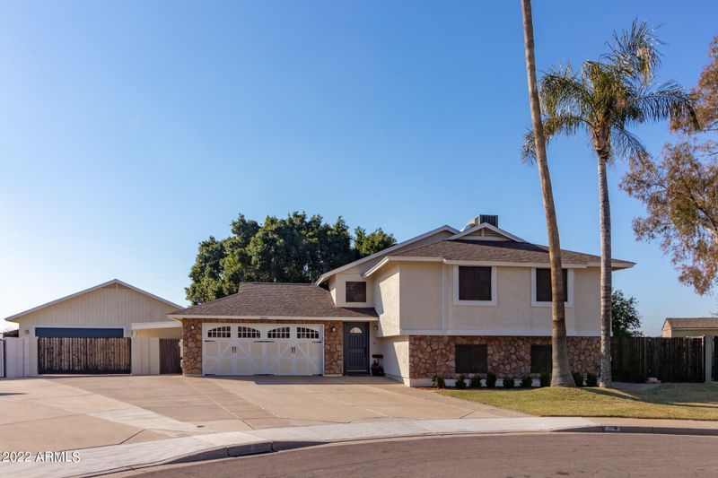 4816 E Downing Cir, Mesa, AZ 85205