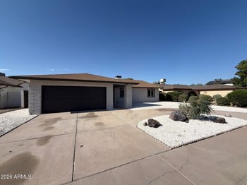4816 Cochise Dr, Glendale, AZ 85302