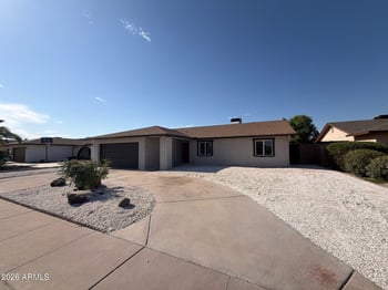 4816 Cochise Dr, Glendale, AZ 85302
