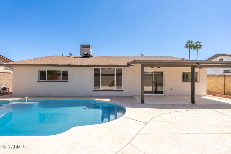 4816 W Cochise Dr, Glendale, AZ 85302