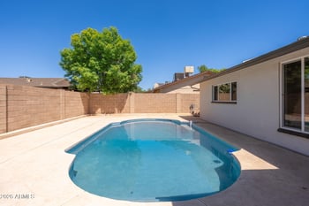 4816 Cochise Dr, Glendale, AZ 85302