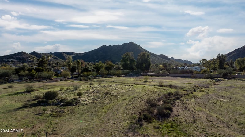 4817 Doubletree Ranch Rd #2, Paradise Valley, AZ 85253