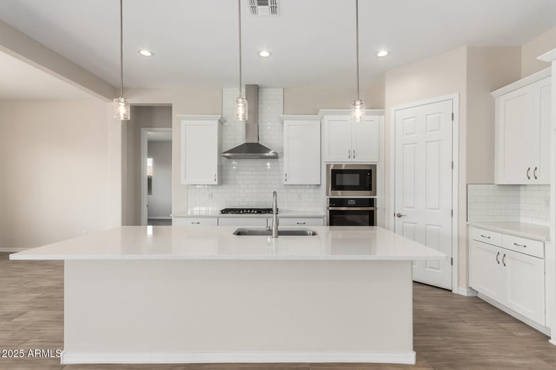 4818 Capistrano Ave, Laveen, AZ 85339