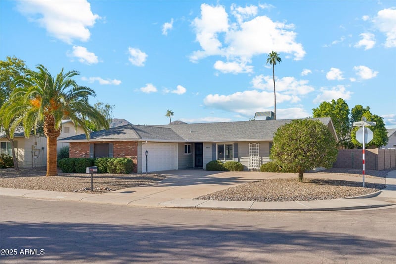 4820 Ahwatukee Dr, Phoenix, AZ 85044