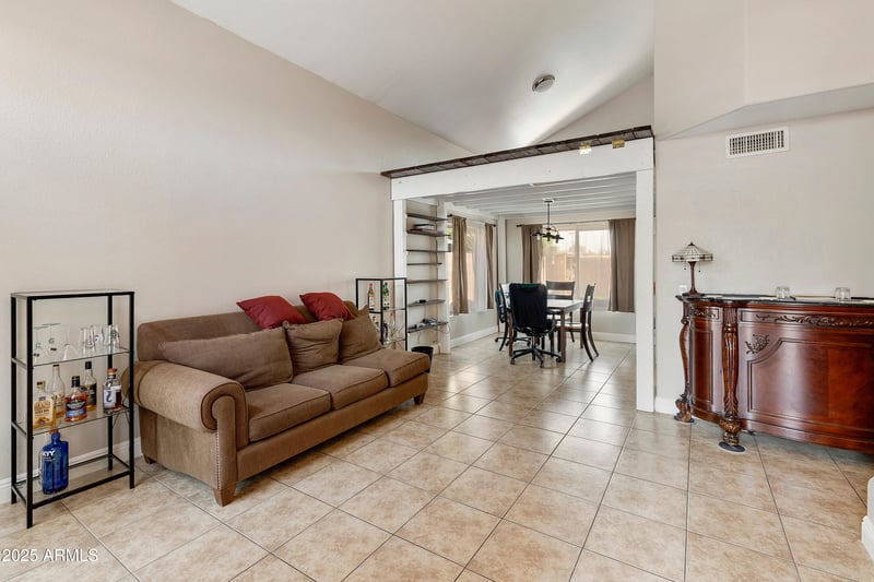 4820 Shannon Ct, Chandler, AZ 85226