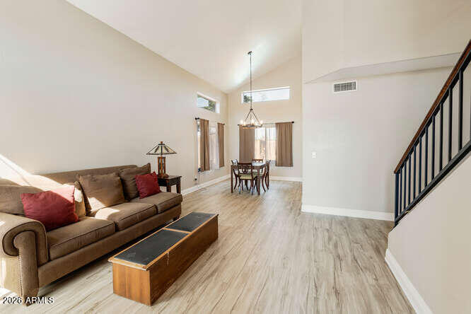 4820 W Shannon Ct, Chandler, AZ 85226