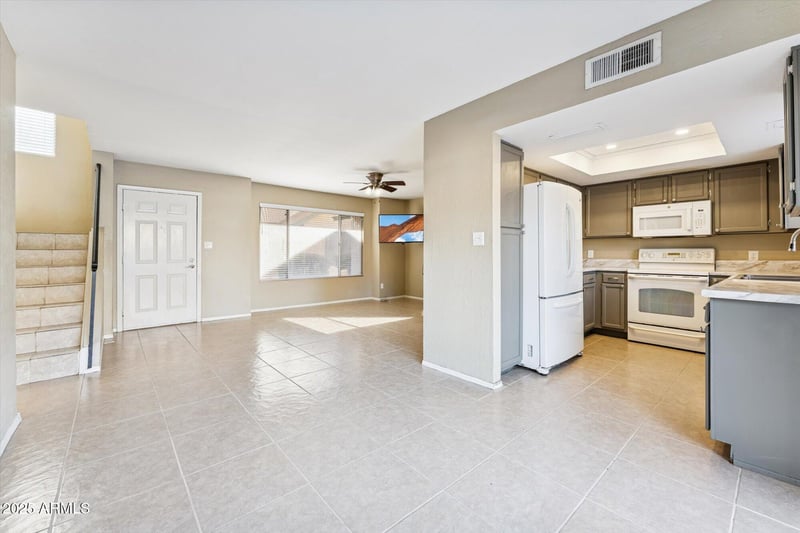 4821 Loma Ln, Glendale, AZ 85302