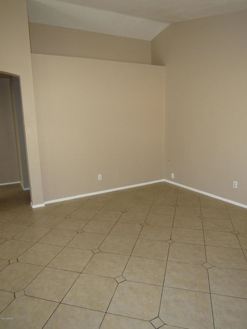 4821 N 85th Ave, Phoenix, AZ 85037