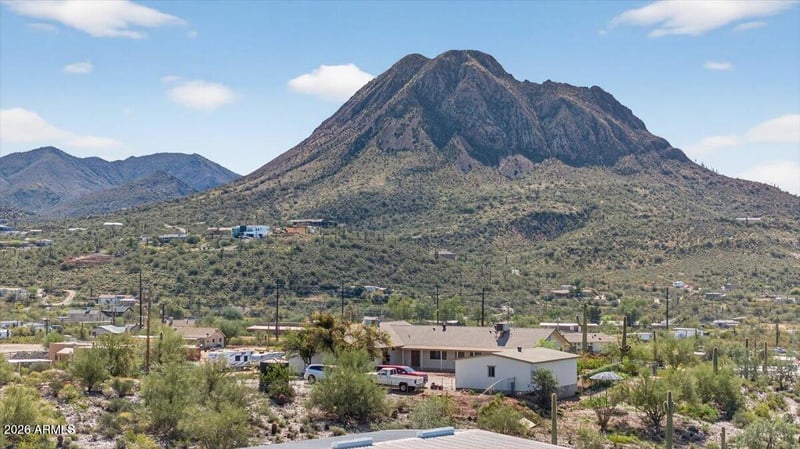 48214 N 33rd Ave, New River, AZ 85087