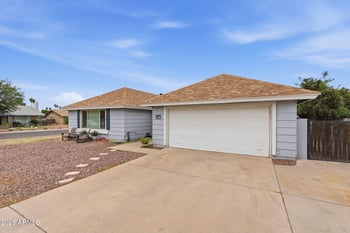 4822 64 Dr, Phoenix, AZ 85033