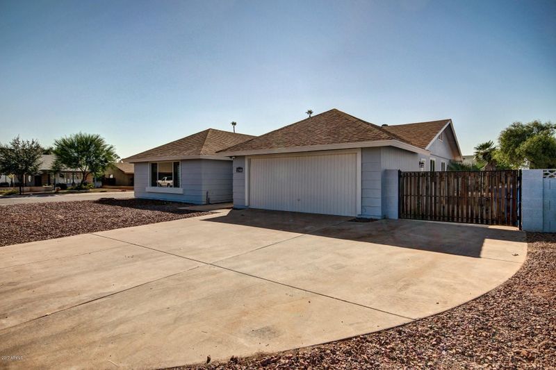 4822 N 64th Dr, Phoenix, AZ 85033