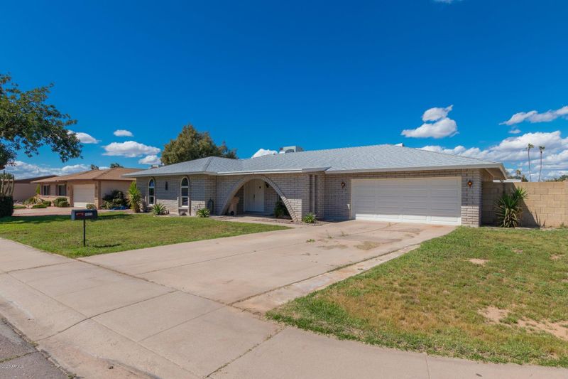 4822 W Echo Ln, Glendale, AZ 85302