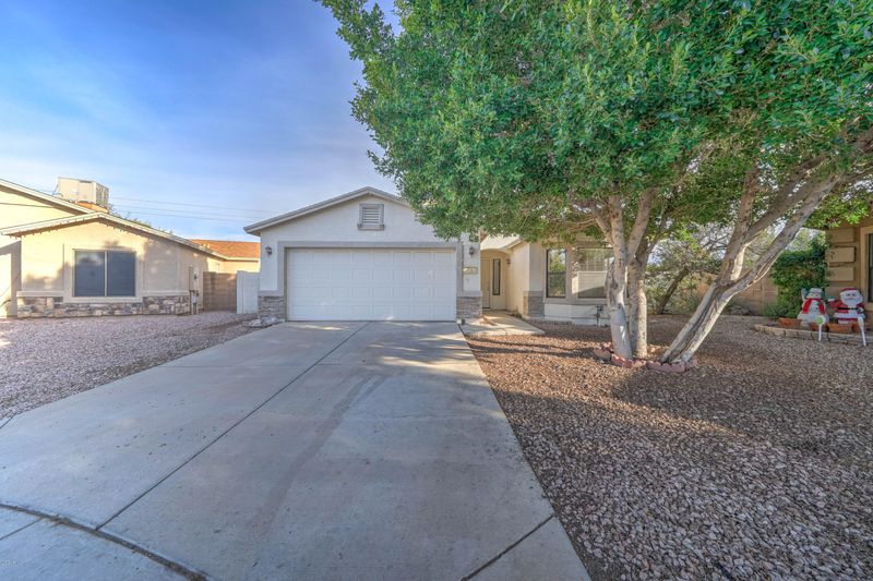 4822 W Saint John Rd, Glendale, AZ 85308