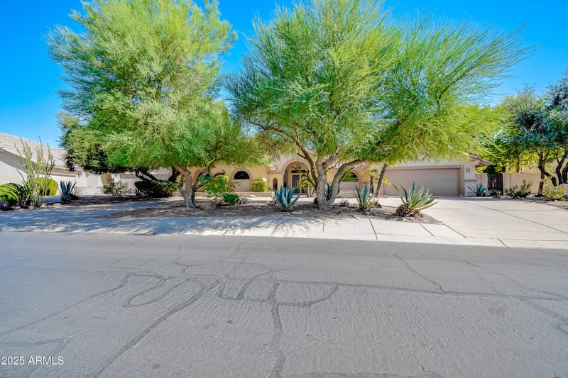 4823 Greentree Dr, Litchfield Park, AZ 85340