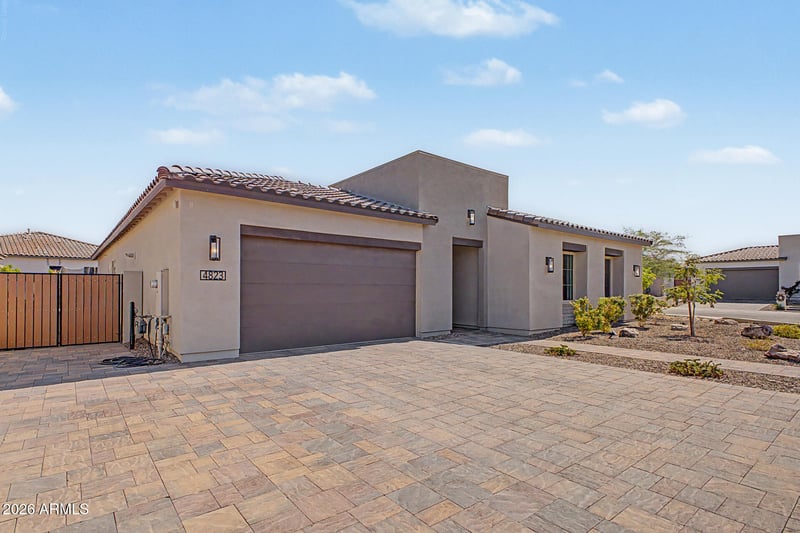 4823 W Flat Iron Ct, Queen Creek, AZ 85144