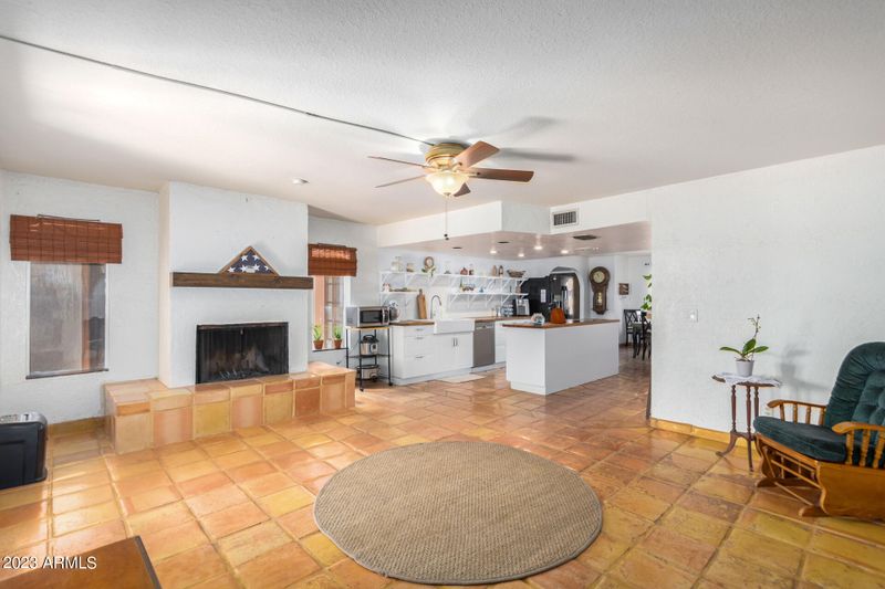 4823 W Hatcher Rd, Glendale, AZ 85302