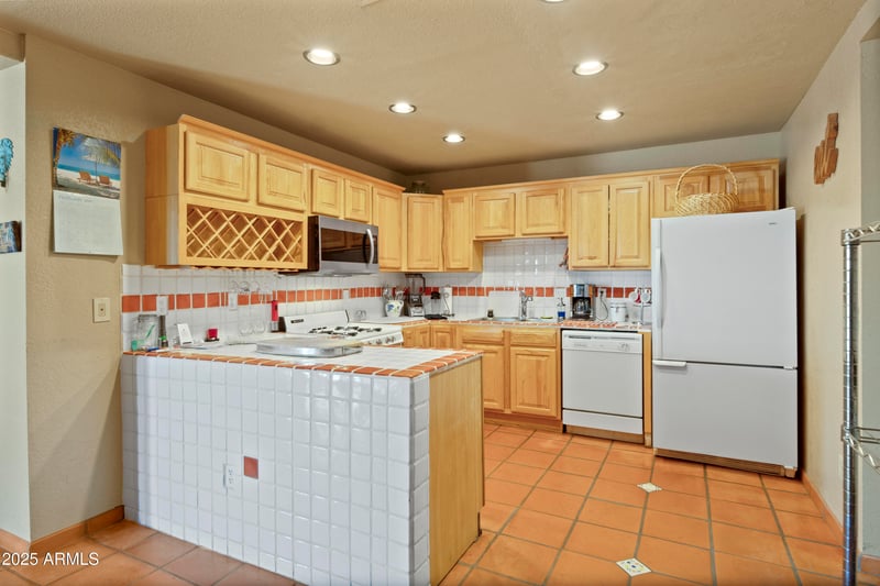 48236 519th Ave, Aguila, AZ 85320