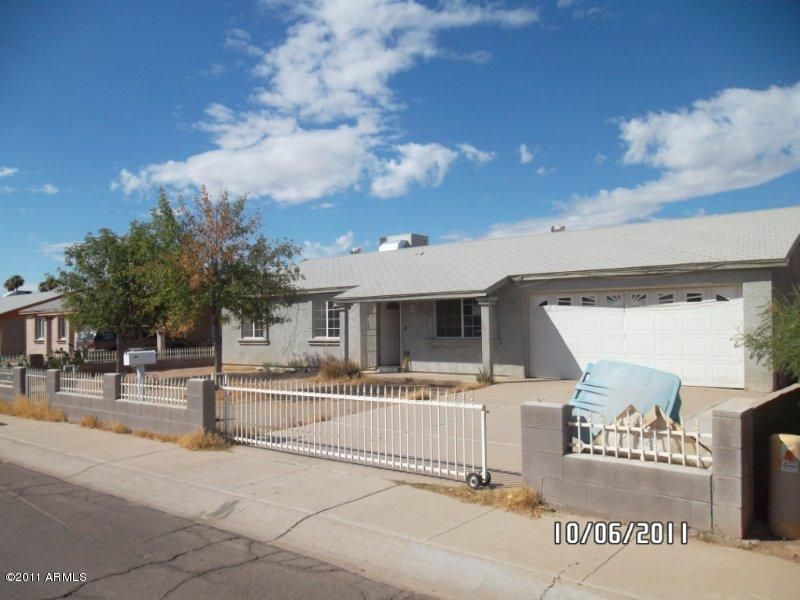 4824 N 81st Dr, Phoenix, AZ 85033