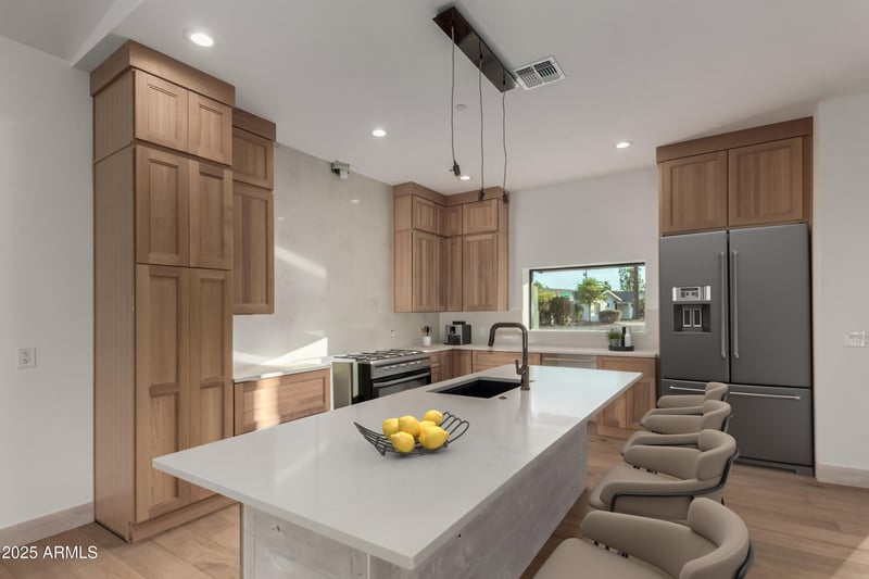 4825 70th St, Scottsdale, AZ 85251