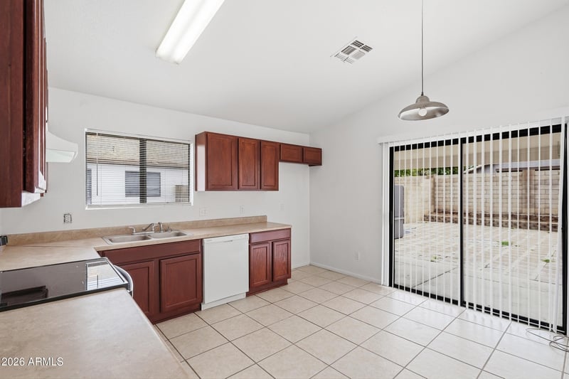 4825 85th Ave, Phoenix, AZ 85037