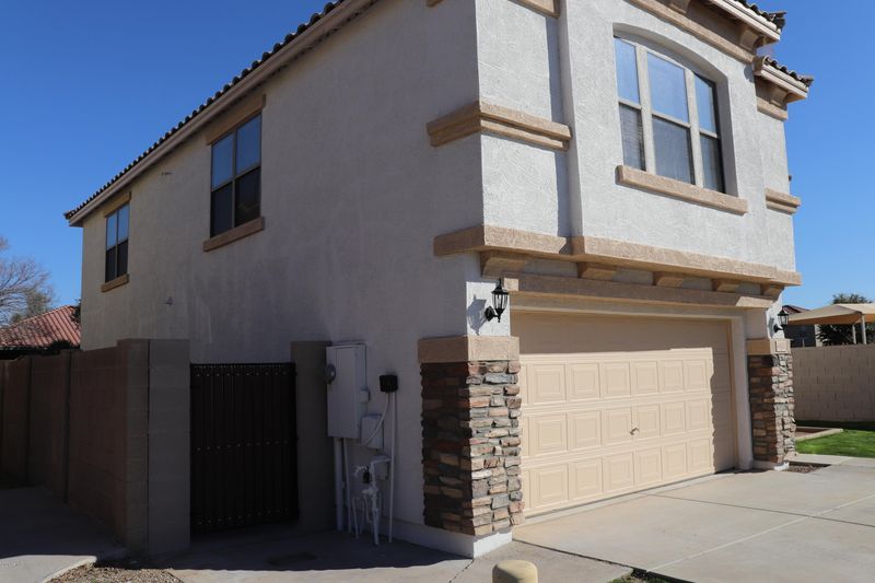 4825 S 25th Ln, Phoenix, AZ 85041