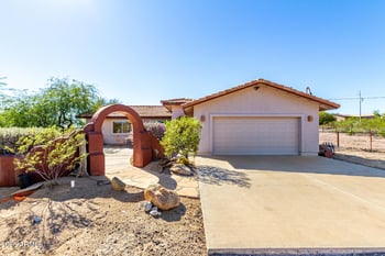 48252 23rd Ave, New River, AZ 85087