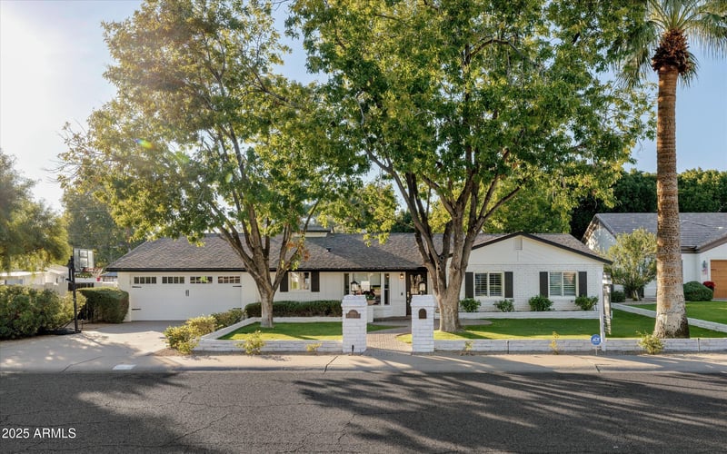 4826 34th Pl, Phoenix, AZ 85018
