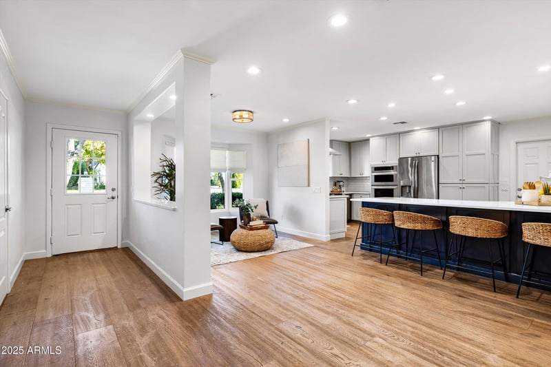 4826 34th Pl, Phoenix, AZ 85018