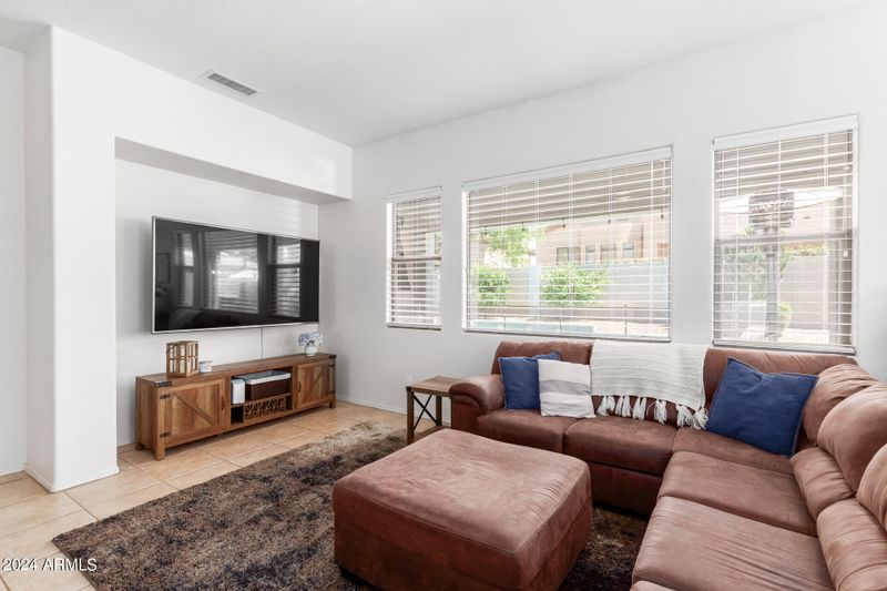 4826 E Kirkland Rd, Phoenix, AZ 85054