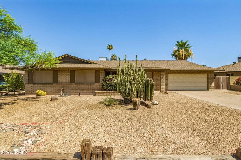 4826 Royal Palm Rd, Glendale, AZ 85302
