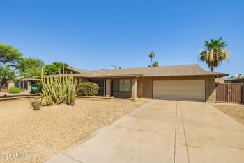 4826 Royal Palm Rd, Glendale, AZ 85302