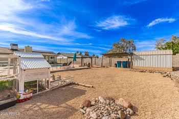 4826 Wagoner Rd, Glendale, AZ 85308