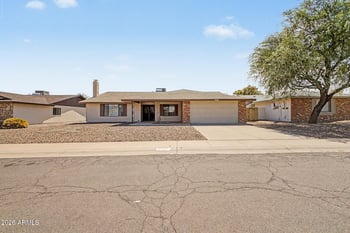 4827 E Paiute St, Phoenix, AZ 85044