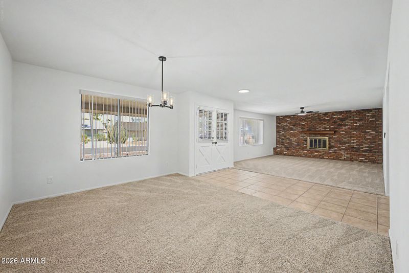4827 E Paiute St, Phoenix, AZ 85044
